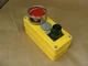 ALLEN BRADLEY BUTTON ENCLOSURE 800H-3HZ4CY W/RED 800T-FX36A5 & GREEN 800H-QRB24G