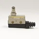 Omron ZC-Q2255 Enclosed Limit Switch, Panel mount roller plunger