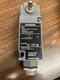 * SIEMENS 3SE03-SA6PC  / 3SE03SA6PC LIMIT SWITCH WITH 3SE03-DR1 OPERATING HEAD