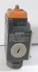 1 USED SIEMENS 3SE3 100-1B BUTTON ACTUATED LIMIT SWITCH ***MAKE OFFER***