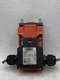 BANNER SI-QS90F Safety Switch Interlock New