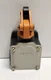 GUARANTEED! SIEMENS 10A 500V ROLLER LEVER LIMIT SWITCH 3SE3-100-3E