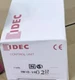 1pcs IDEC  HW1B-V402R