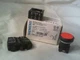 Siemens 3SB3 201-0AA21 Red Pushbutton Switch-New In Box
