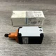 Siemens 3SE2 230-1D Position Switch Roller Plunger Genuine Nos Oem Oart
