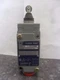 New Square D 9007 B61D Roller Head Limit Switch Series B