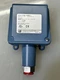 United Electric H100-14925-1 Pressure Switch