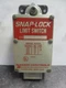Nice Namco EA170-11100 Snap-Lock Roller Arm Limit Switch EA17011100