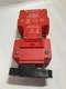 ALLEN BRADLEY 440K-T11174 SAFETY SWITCH GUARDMASTER TROJAN 6 2NC/2NO SER. A NNB