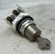 Allen-Bradley 800T-H33D1 2 Position Maintained Keyed Selector Switch 800T-XD1