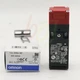New 1Pcs Original Omron Safety Door Switch D4NS-1BF D4NS1BF