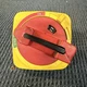 ALLEN-BRADLEY SER.A RED/YELLOW OPERATING HANDLE 194R-HS1E Dam. (ST1824)