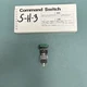 NEW FUJI AH165-TL5G11E3 Push button switch