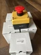 1PC NEW IDEC Emergency stop switch box FB1W-HW1B-V402R (5 Available)