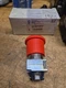 SIEMENS 3SB3 500-1TA20, EMERGENCY-STOP PUSH BUTTON, NEW #305159 (1F4)