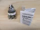 Allen Bradley 800T-J2KA7 Selector Switch 800TJ2KA7 W/800T-XA