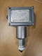  UNITED ELECTRIC CONTROLS J6X S156B / 0/300 PSI 125/350VAC  PRESSURE SWITCH