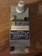 SQUARE D HEAVY DUTY LIMIT SWITCH NO LEVER ROTARY 2NC/2NO 10A @600V AC NEW ELC17