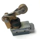 HONEYWELL MICRO SWITCH BZV6-2RN2 LIMIT SWITCH W/TOP ROLLER ARM