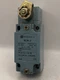 TELEMECANIQUE XCK-J LIMIT SWITCH W/ ZCK-E05 PLUNGER ROLLER HEAD 240V 3A