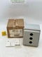 Allen-Bradley 800H-3HZ4Y 30mm Push Button Enclosure, 3 Hole, Fiberglass (New)