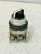 Allen-Bradley 800T-J2KD7 SER T 3-Position Selector Switch