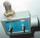 BZE-2R09 MICRO SWITCH Honeywell Snap Roller Switch USA NOS