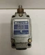 GUARANTEED! HONEYWELL 10A 480V TOP PLUNGER LIMIT SWITCH 2LS1-3