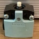 Siemens 3SE5 242-0BC05 400V 1NO/1NC Momentary Contact Position Switch