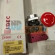 1PC IDEC AVW401-R Emergency stop button switch