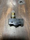 New OMRON Z-15GQ22-B7-K Roller Limit Switch